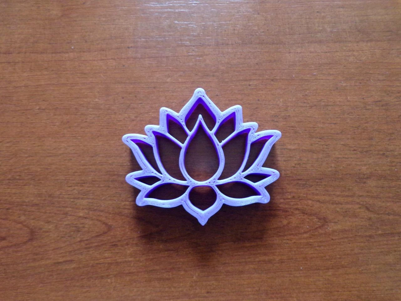 peça de moda flor de lótus 2 impresso em 3D PLA aproximadamente 6,5 x 7,5 x 1 cm – photo 2